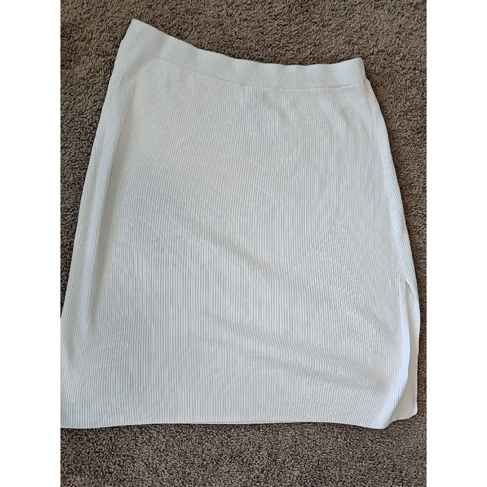 Ava & Viv Women Skirt 1X White Ribbed Knit Midi Skirt Knit Elastic Waist Casual